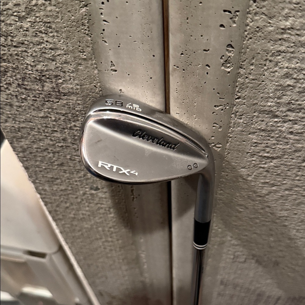 Cleveland RTX 4 Golf Wedge 54 Degree (Chrome)
